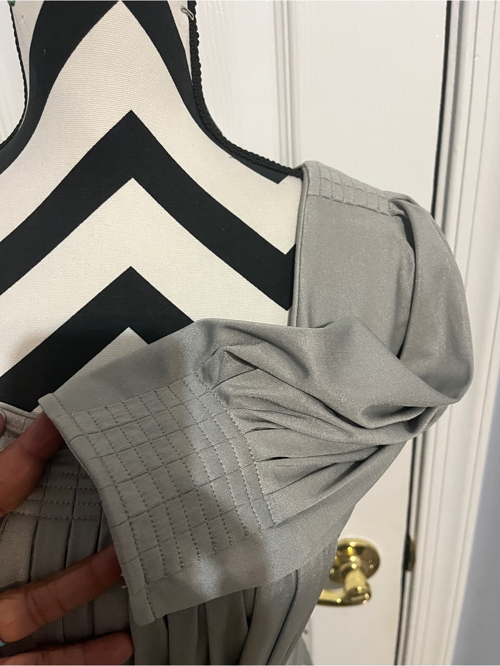 Eliza J, 4, Gray Pleated Belted and Women’s Dress - Picture 4 of 6